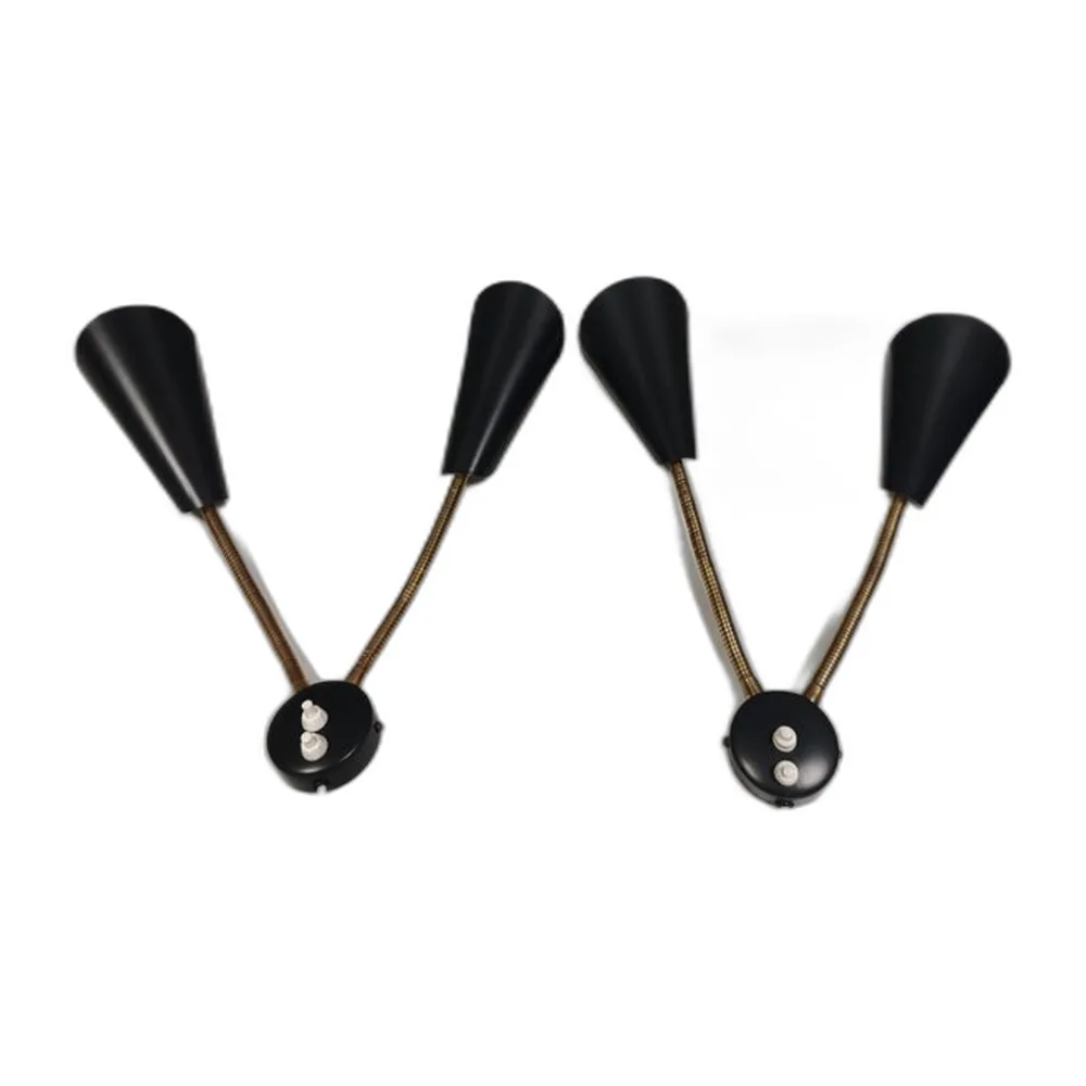 Dänische Wandlampen mit Armen aus Messing, 1970er, 2er Set