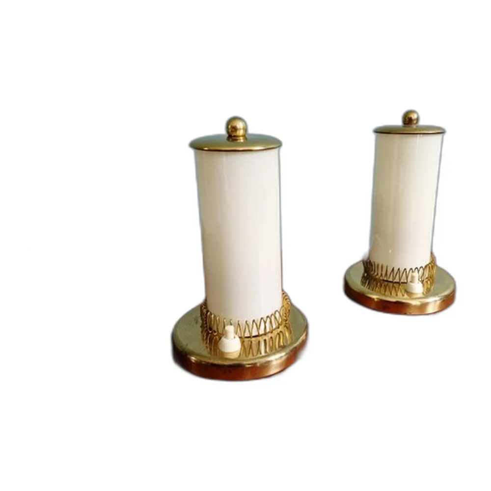 Mid-Century Modern Nachttischlampen aus Messing und Cremefarbenem Opalglas, 1950, 2er Set
