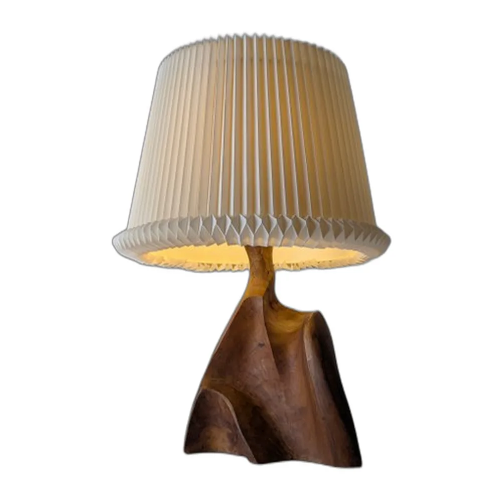 Skulpturale moderne Tischlampe aus geschnitztem Olivenholz, 1970er