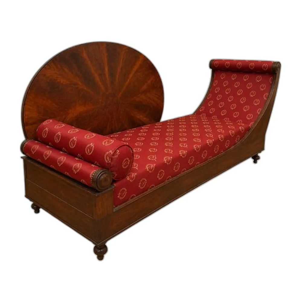 Empire Chaiselongue oder Recamier aus geflammtem Mahagoni im Restaurationsstil