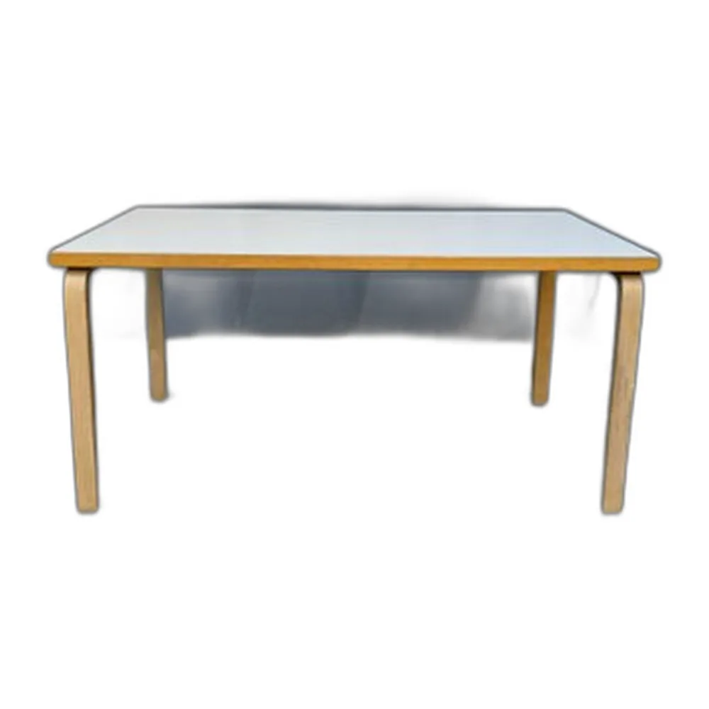 81A Tisch von Alvar Aalto für Artek