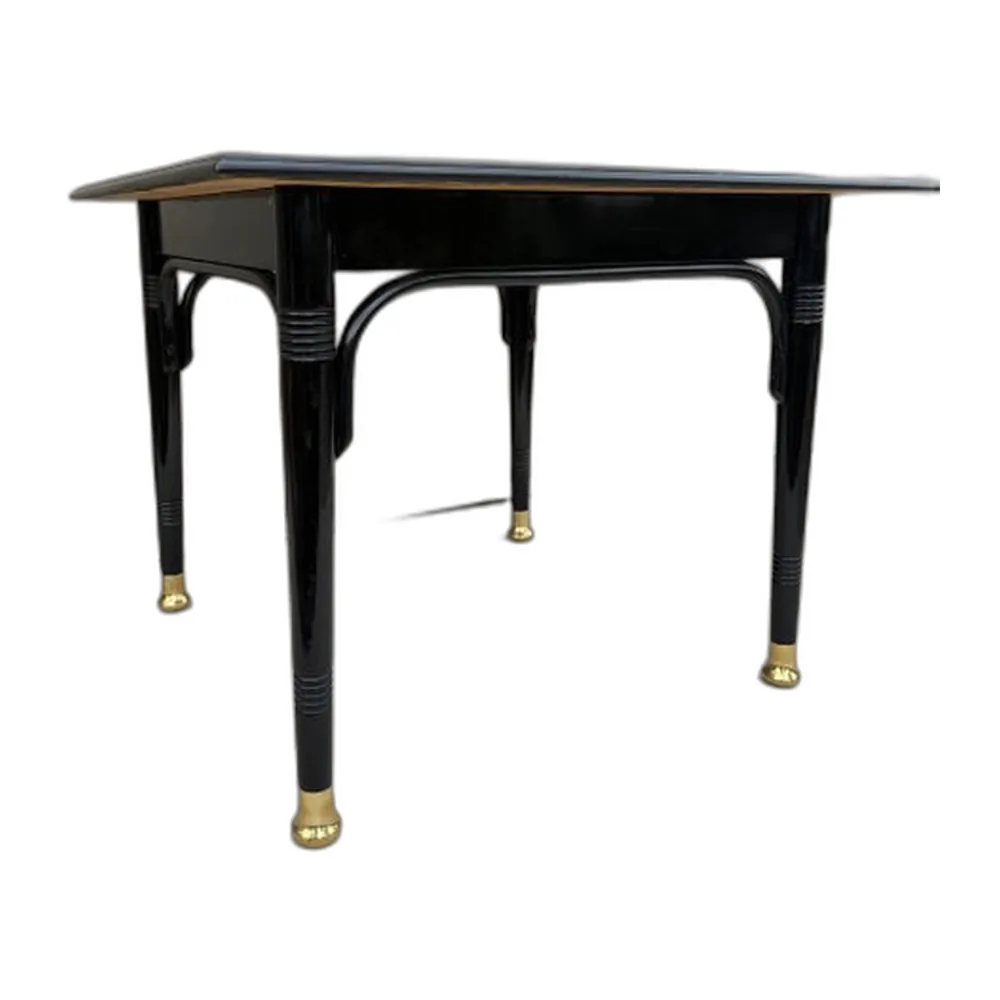 Antiker Wiener Secession Beistelltisch aus Bugholz, 1890er