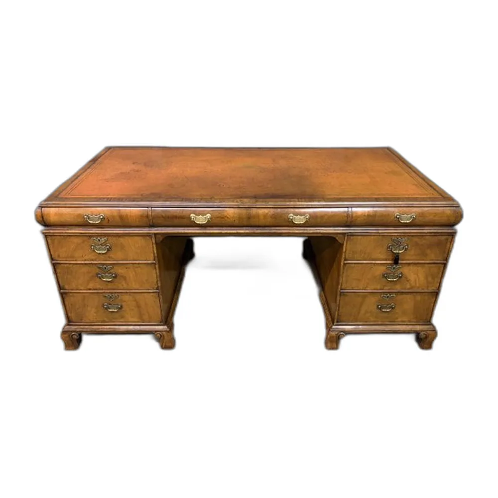 Partners Schreibtisch aus Nusswurzelholz von Maple & Co., 1920er